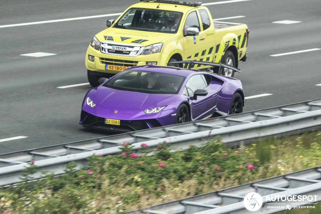 Lamborghini Huracán LP640-4 Performante