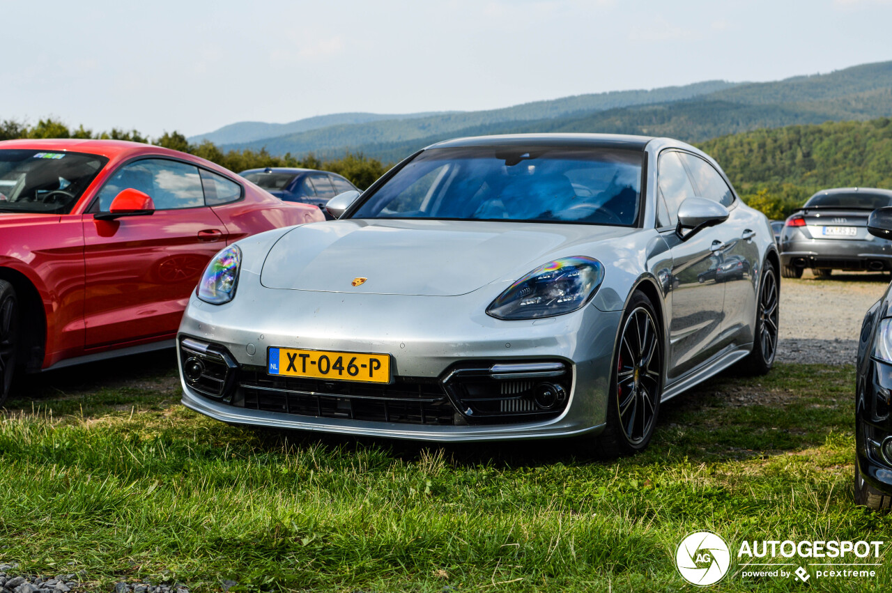 Porsche 971 Panamera GTS Sport Turismo