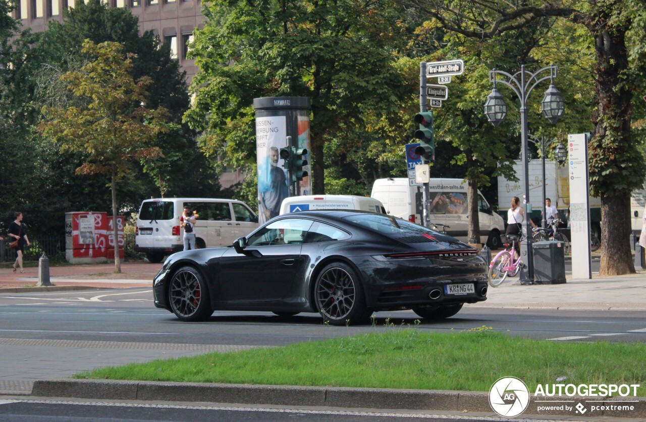 Porsche 992 Carrera S