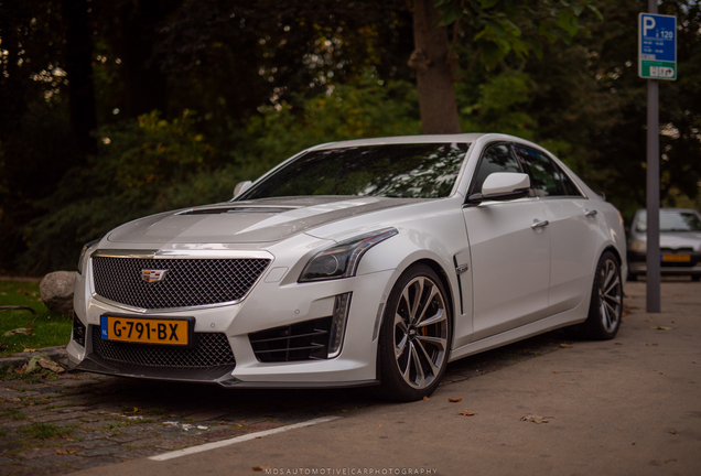 Cadillac CTS-V 2015