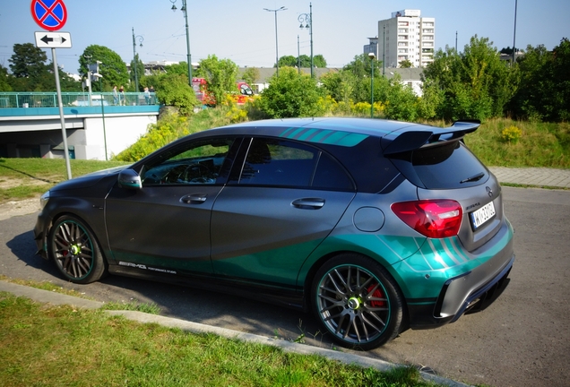 Mercedes-AMG A 45 W176 2015