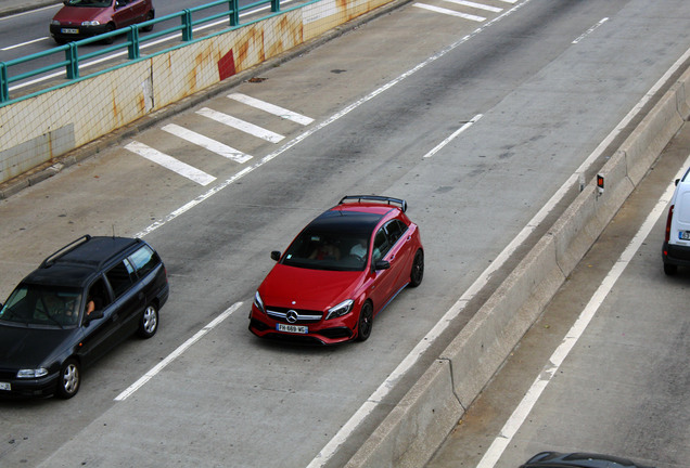 Mercedes-AMG A 45 W176 2015