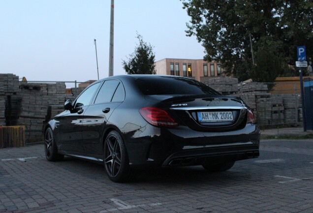 Mercedes-AMG C 63 W205