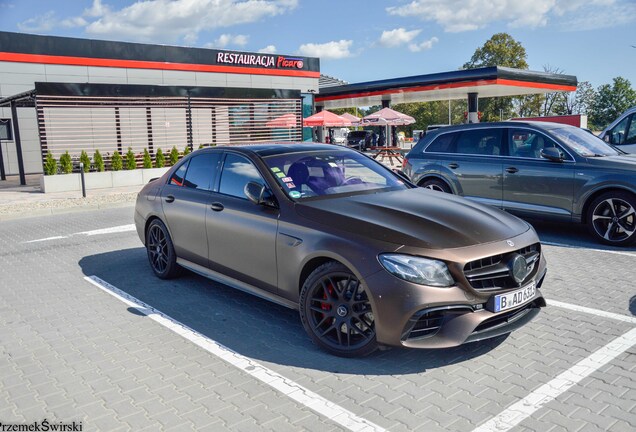 Mercedes-AMG E 63 S W213