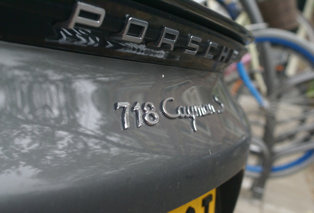 Porsche 718 Cayman S