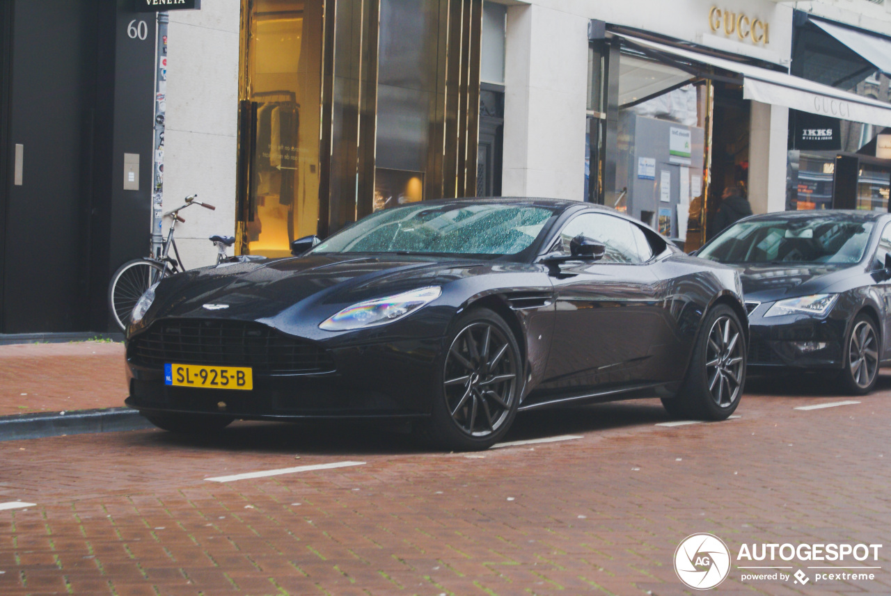 Aston Martin DB11