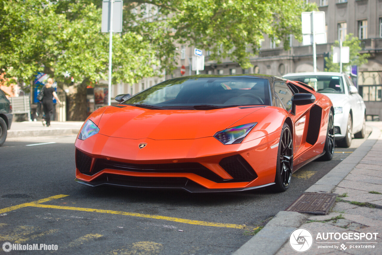 Lamborghini Aventador S LP740-4 Roadster