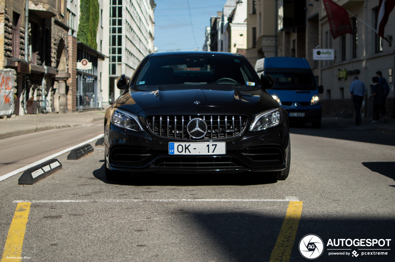 Mercedes-AMG C 63 S W205 2018