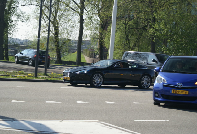 Aston Martin DB9