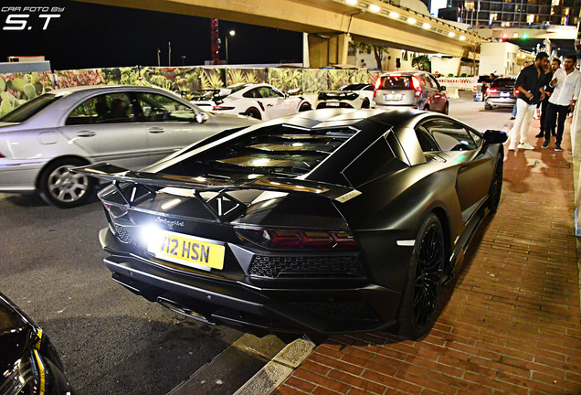 Lamborghini Aventador S LP740-4 Nero Design