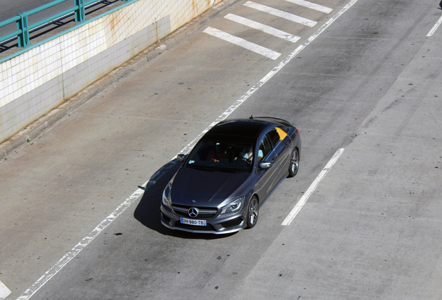 Mercedes-Benz CLA 45 AMG C117