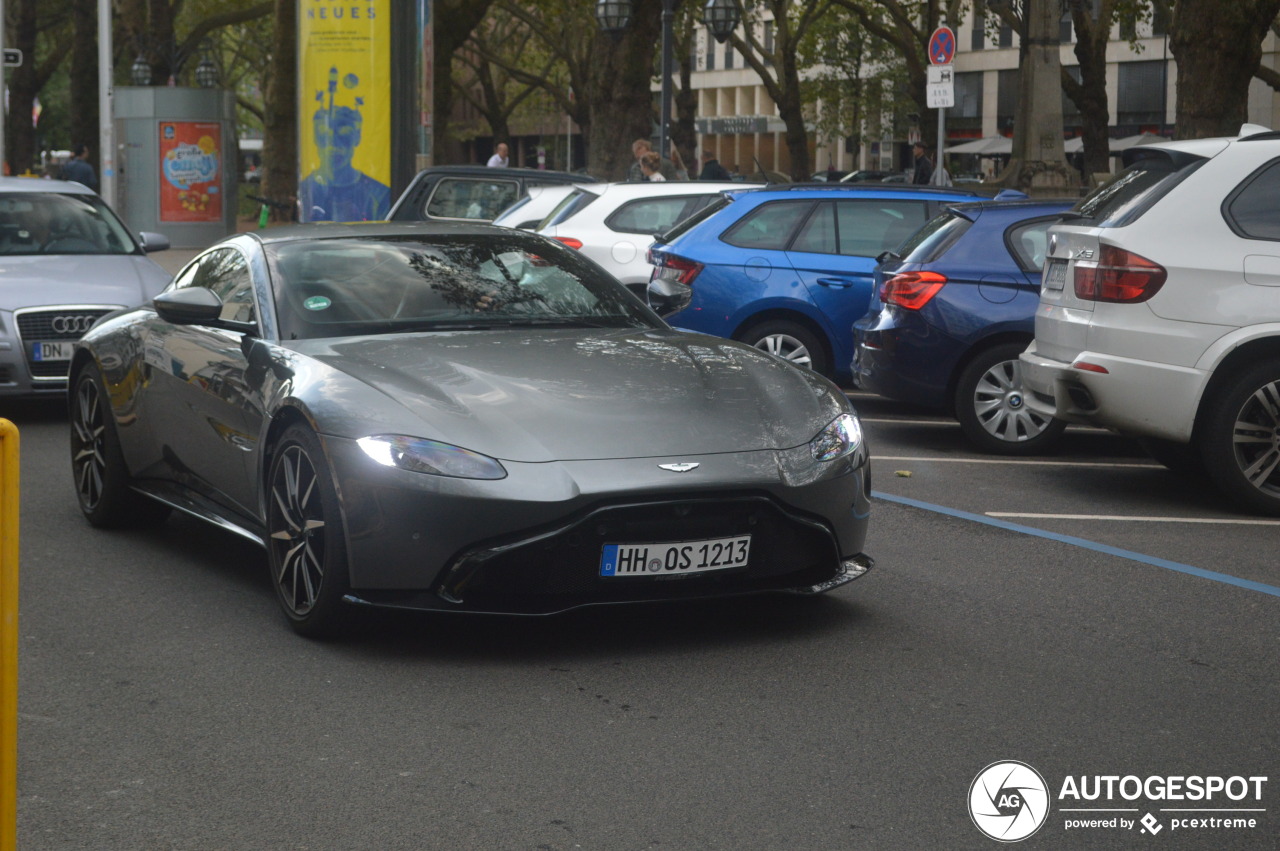 Aston Martin V8 Vantage 2018