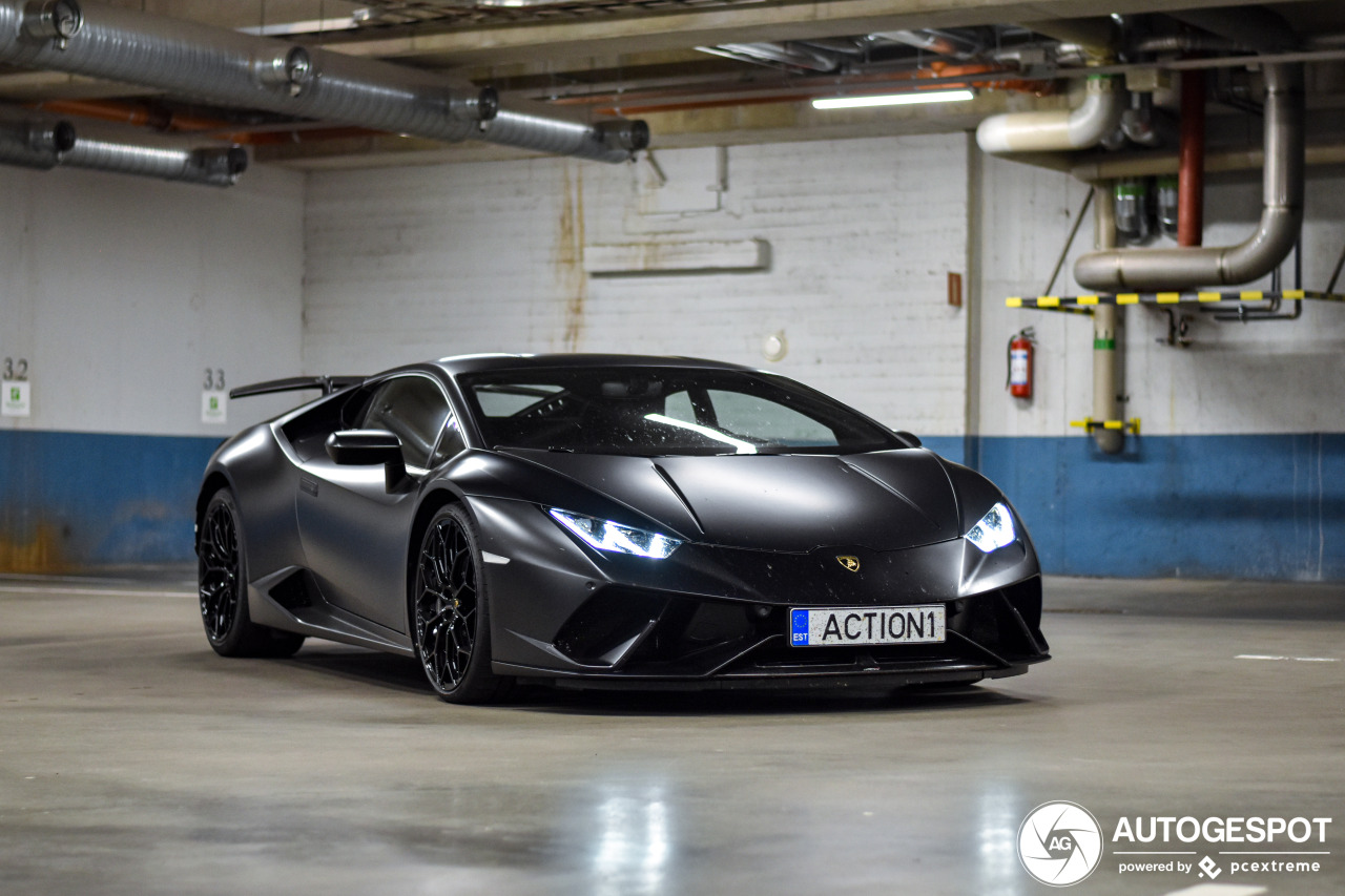 Lamborghini Huracán LP640-4 Performante