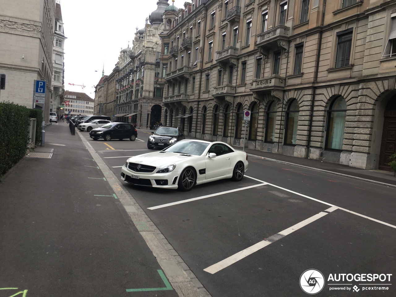 Mercedes-Benz SL 63 AMG