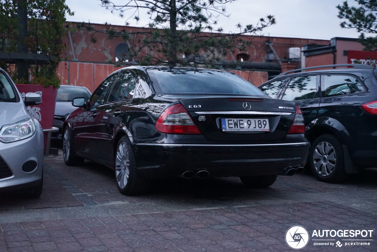 Mercedes-Benz E 63 AMG