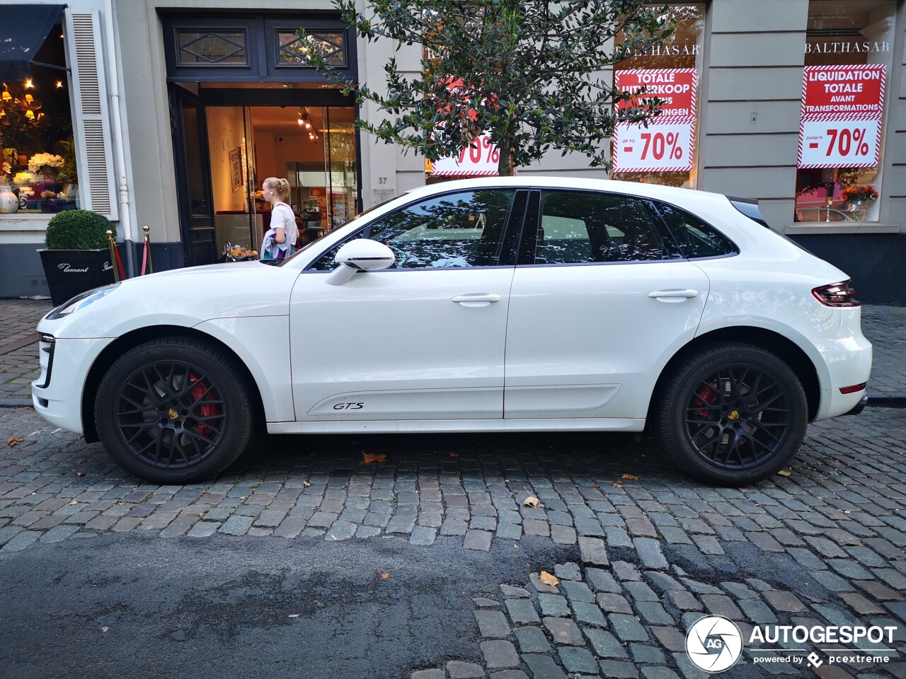 Porsche 95B Macan GTS