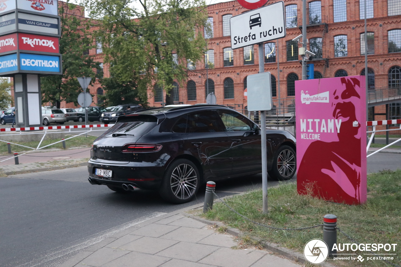 Porsche 95B Macan Turbo