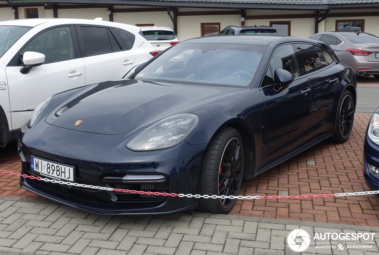 Porsche 971 Panamera Turbo Sport Turismo