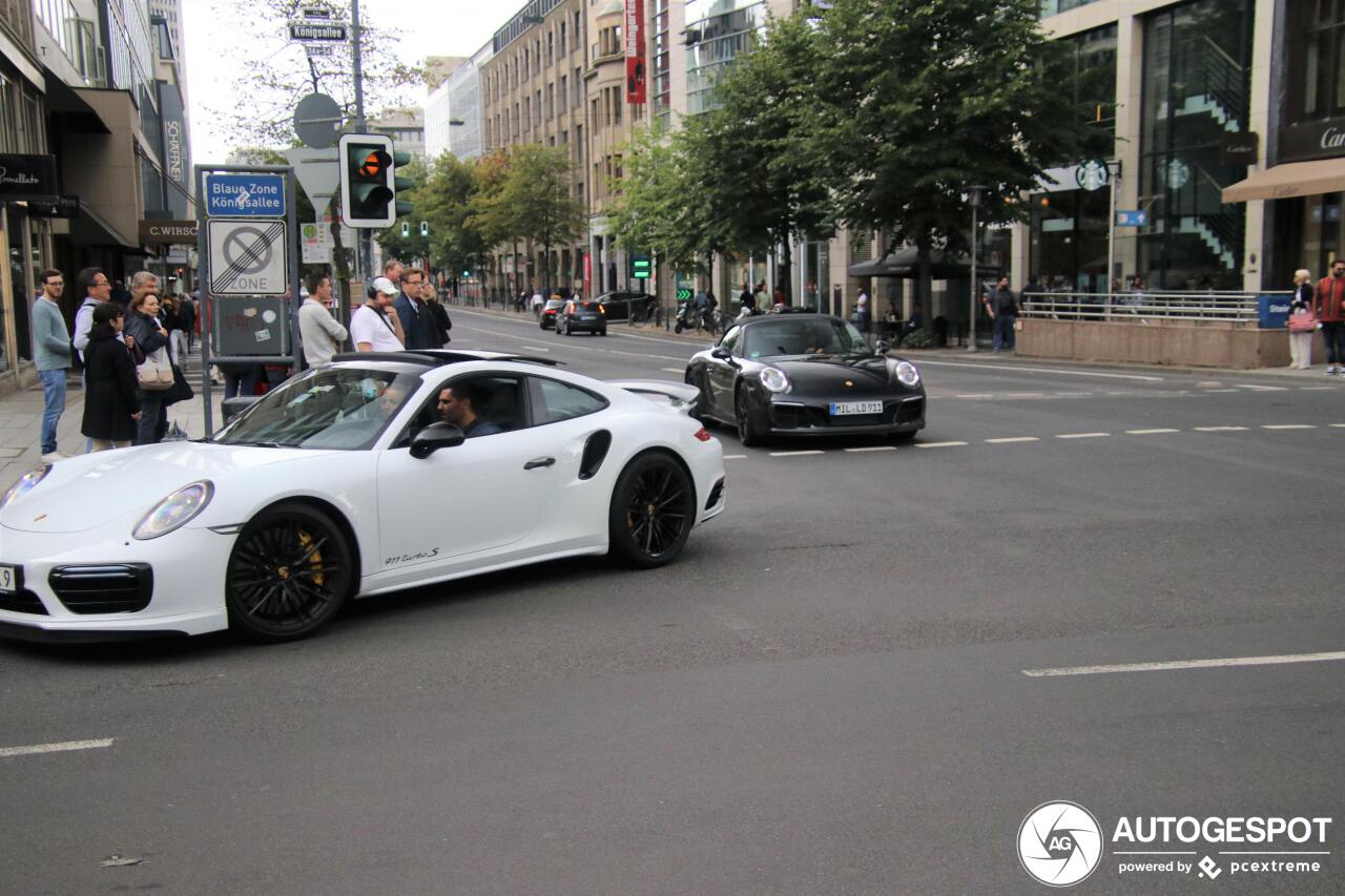 Porsche 991 Carrera 4 GTS Cabriolet MkII