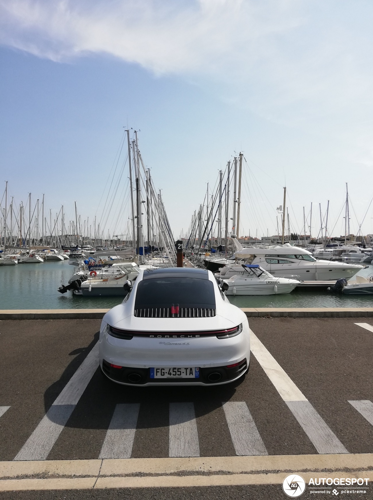 Porsche 992 Carrera 4S