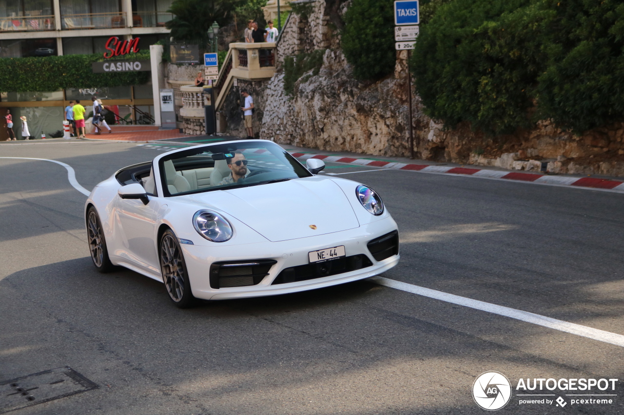 Porsche 992 Carrera 4S Cabriolet