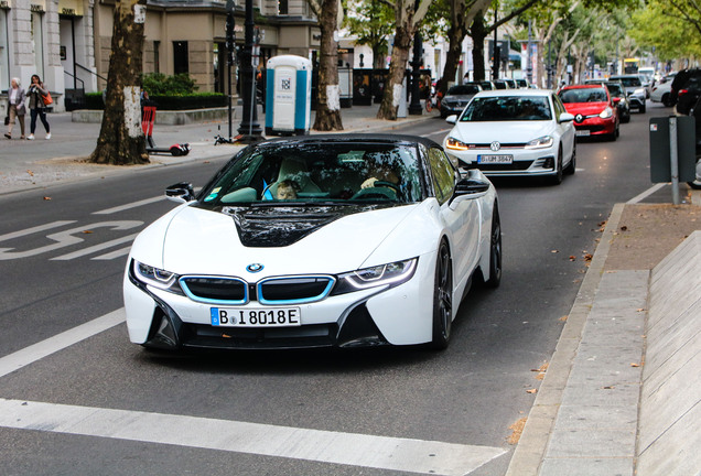 BMW i8 Roadster