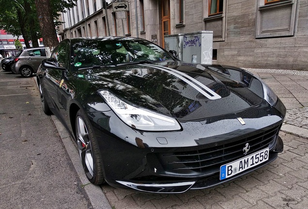 Ferrari GTC4Lusso T