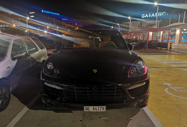 Porsche 958 Cayenne GTS