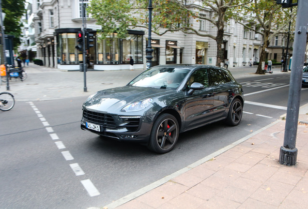 Porsche 95B Macan GTS