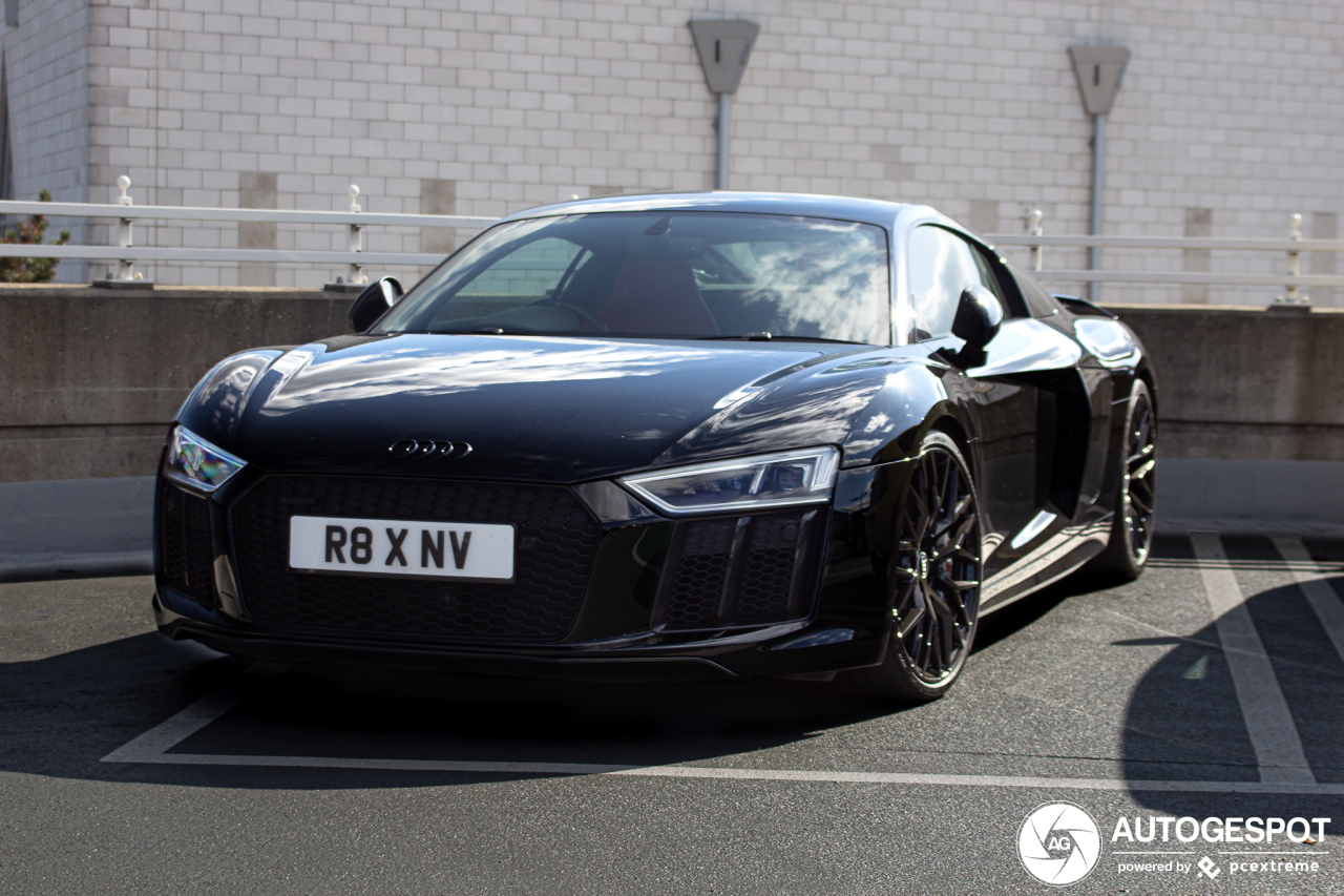 Audi R8 V10 Plus 2015