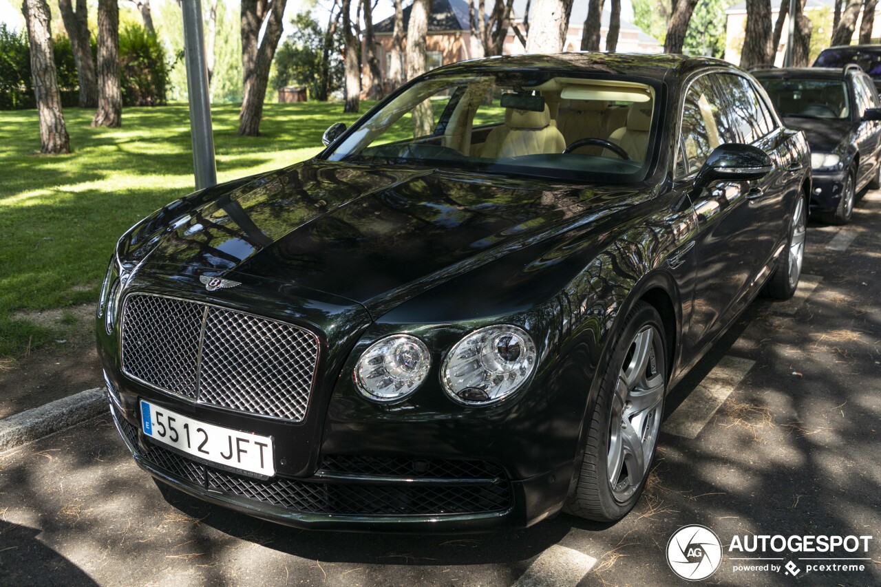 Bentley Flying Spur V8