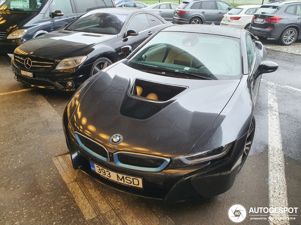 BMW i8