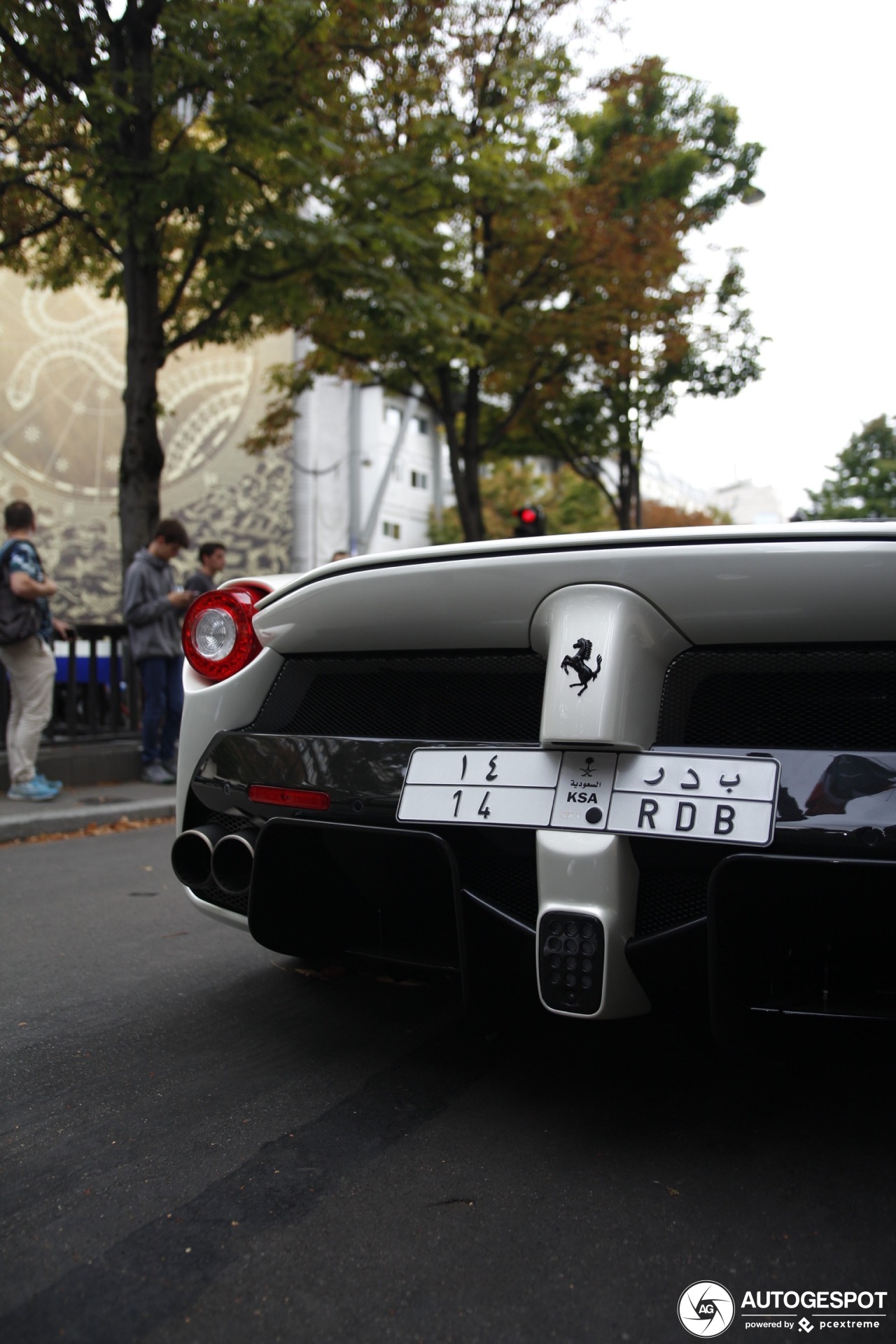 Ferrari LaFerrari Aperta