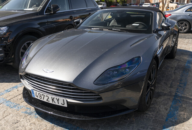 Aston Martin DB11 V8 Volante