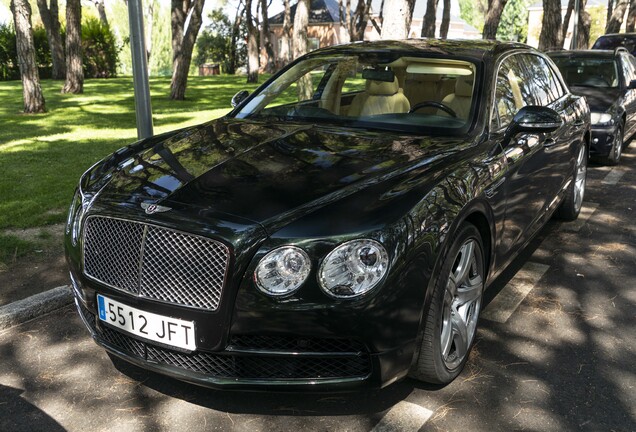 Bentley Flying Spur V8