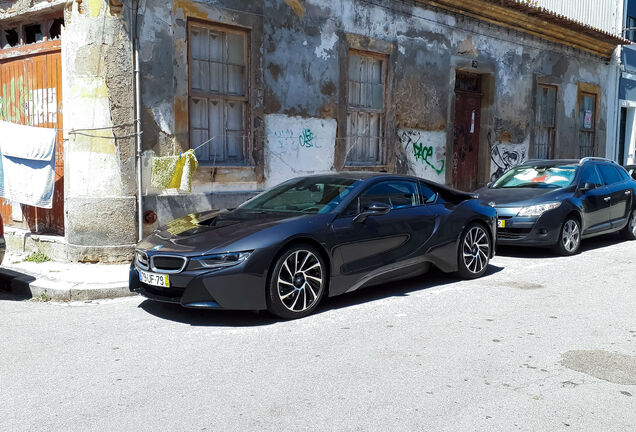 BMW i8