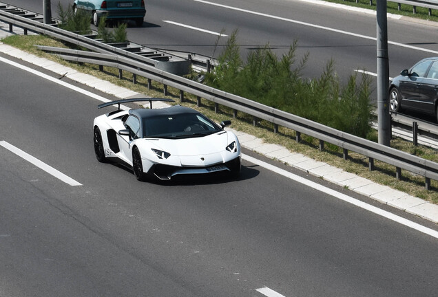 Lamborghini Aventador LP750-4 SuperVeloce Roadster