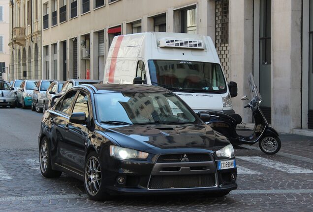 Mitsubishi Lancer Evolution X MR