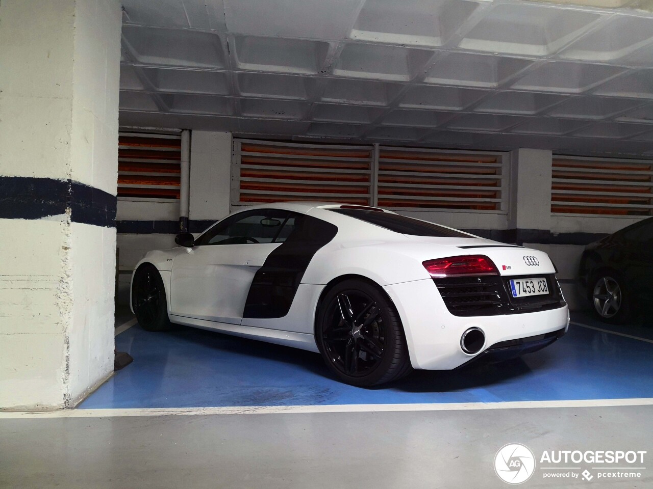 Audi R8 V10 2013