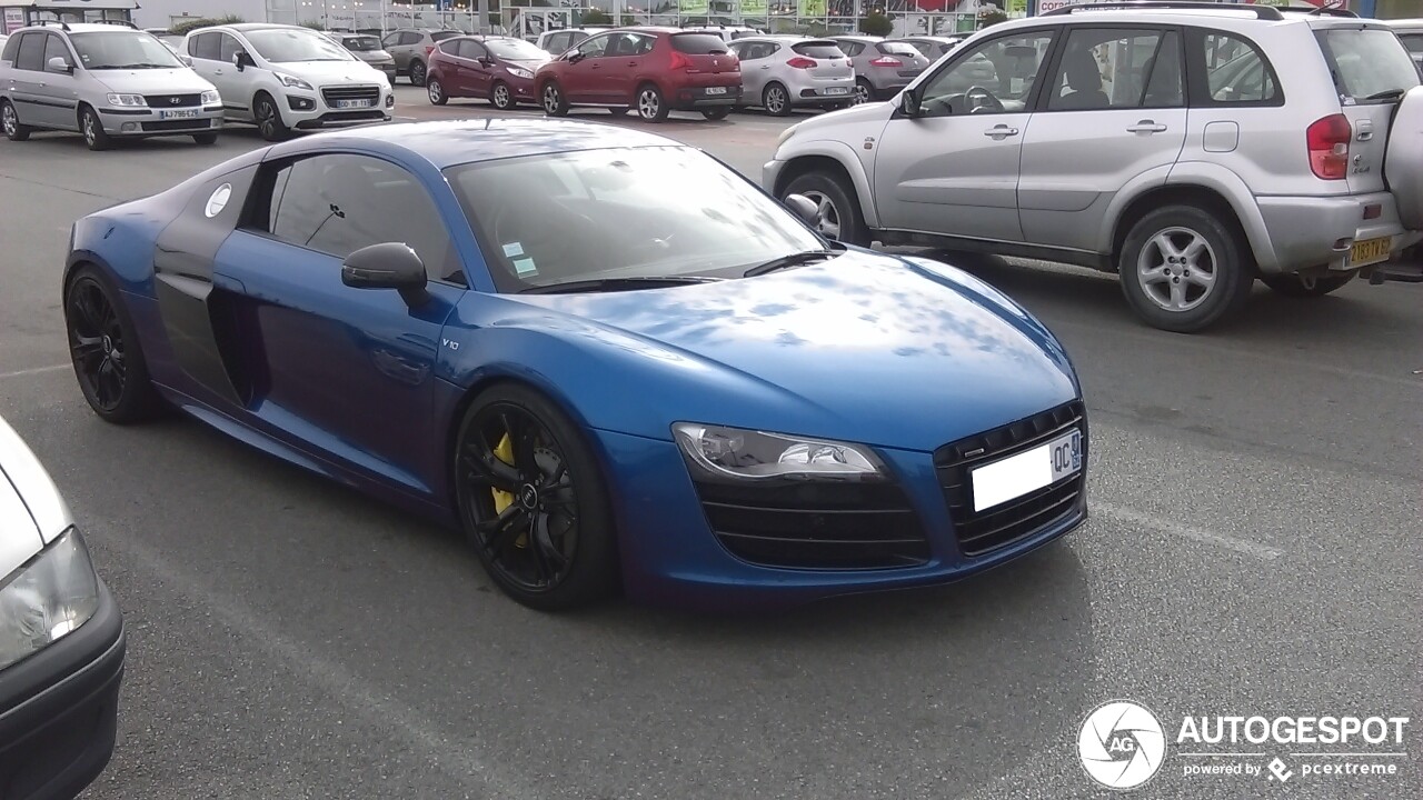 Audi R8 V10