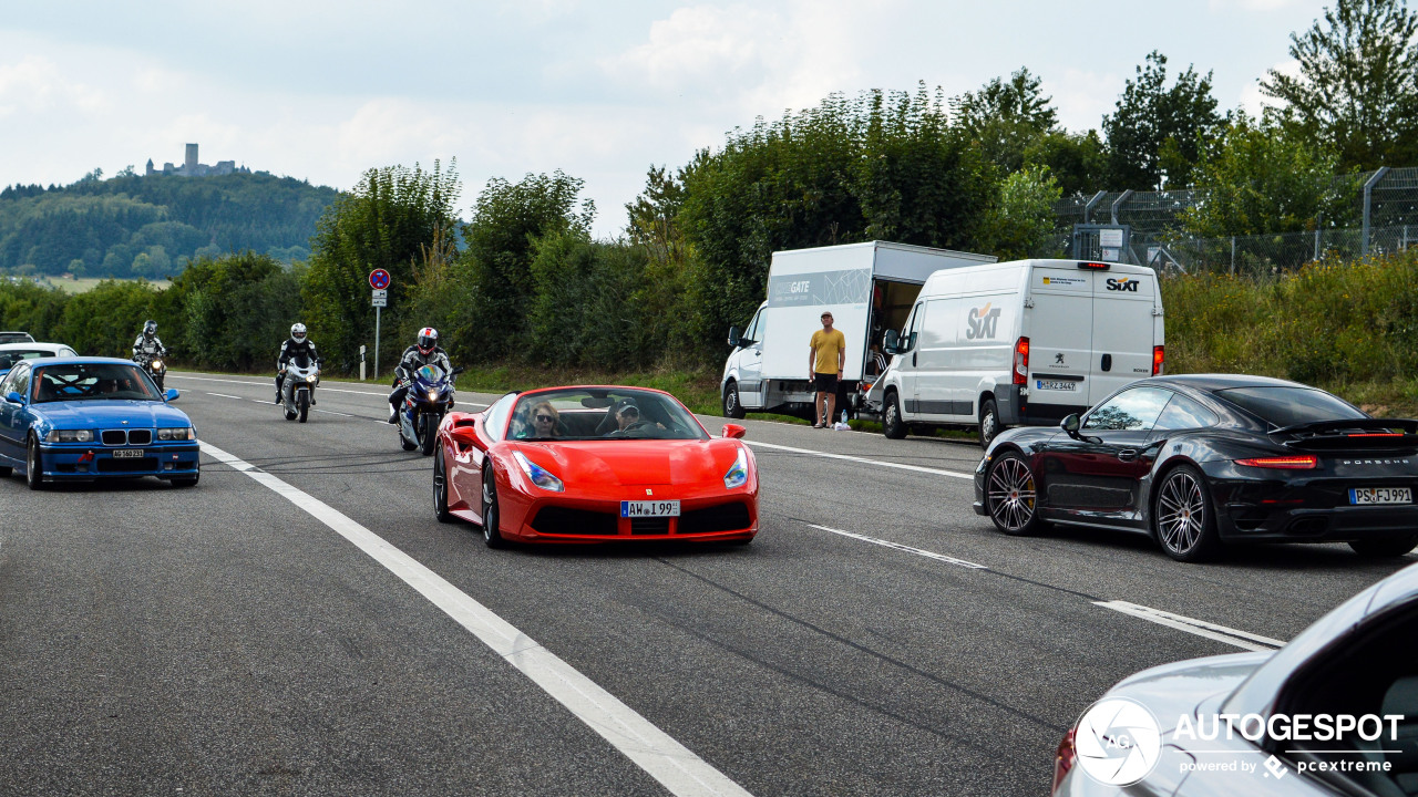 Ferrari 488 Spider