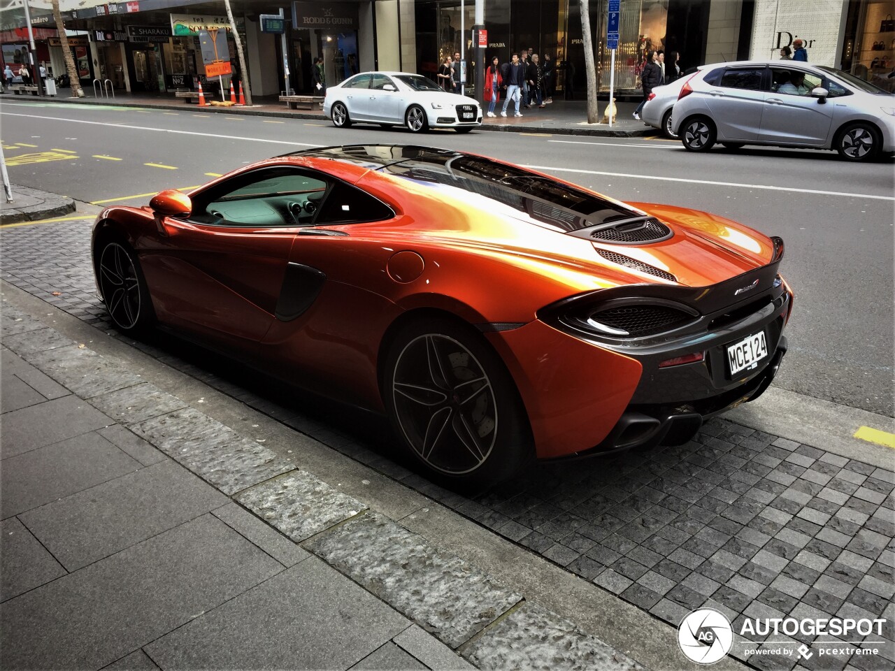 McLaren 570GT