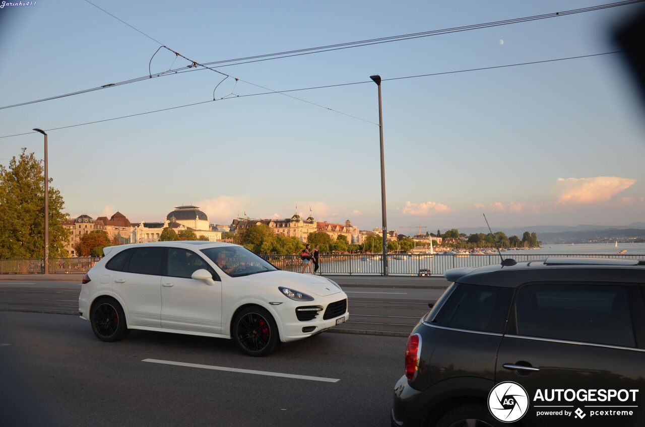 Porsche 958 Cayenne GTS