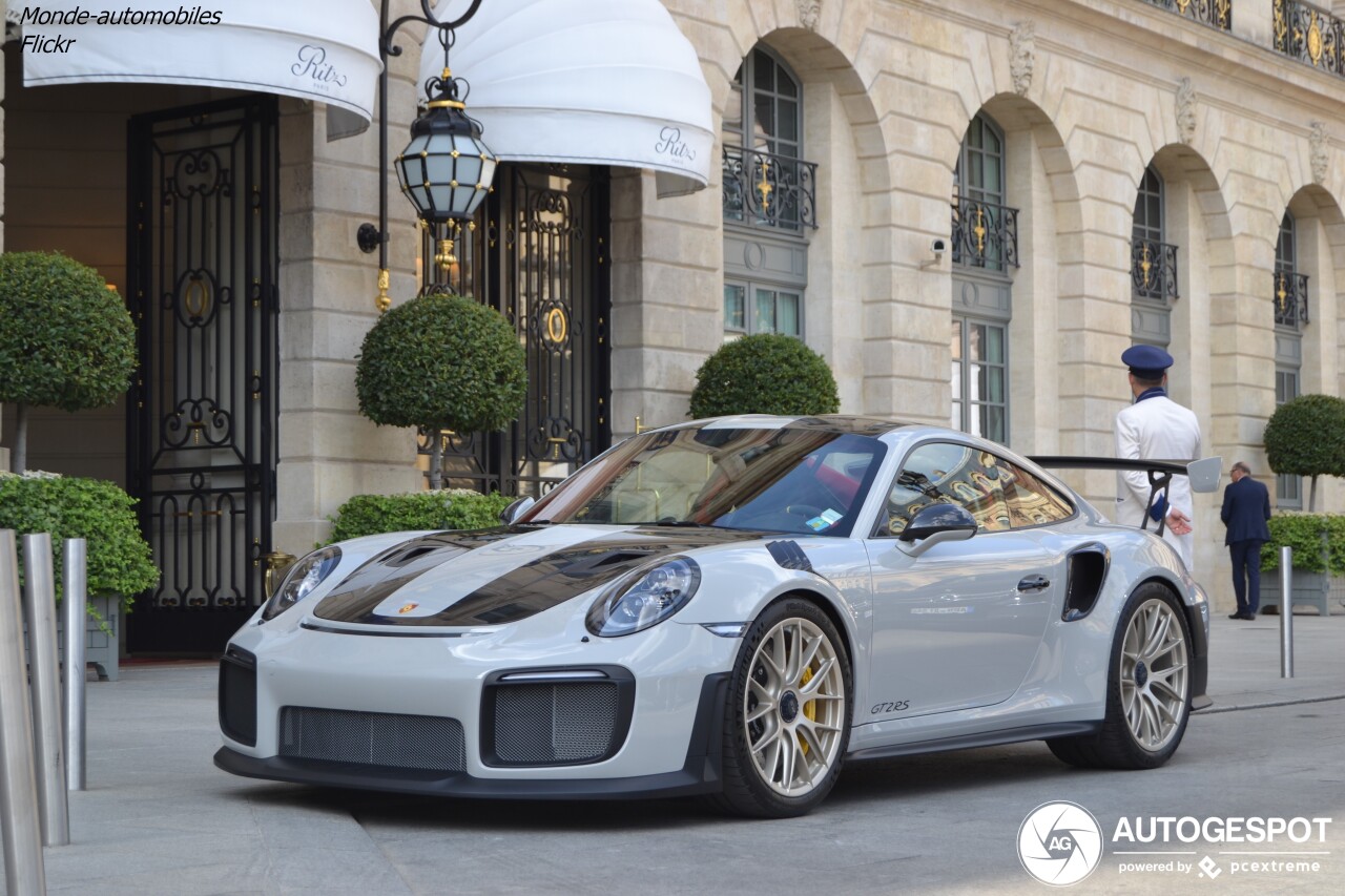 Porsche 991 GT2 RS Weissach Package