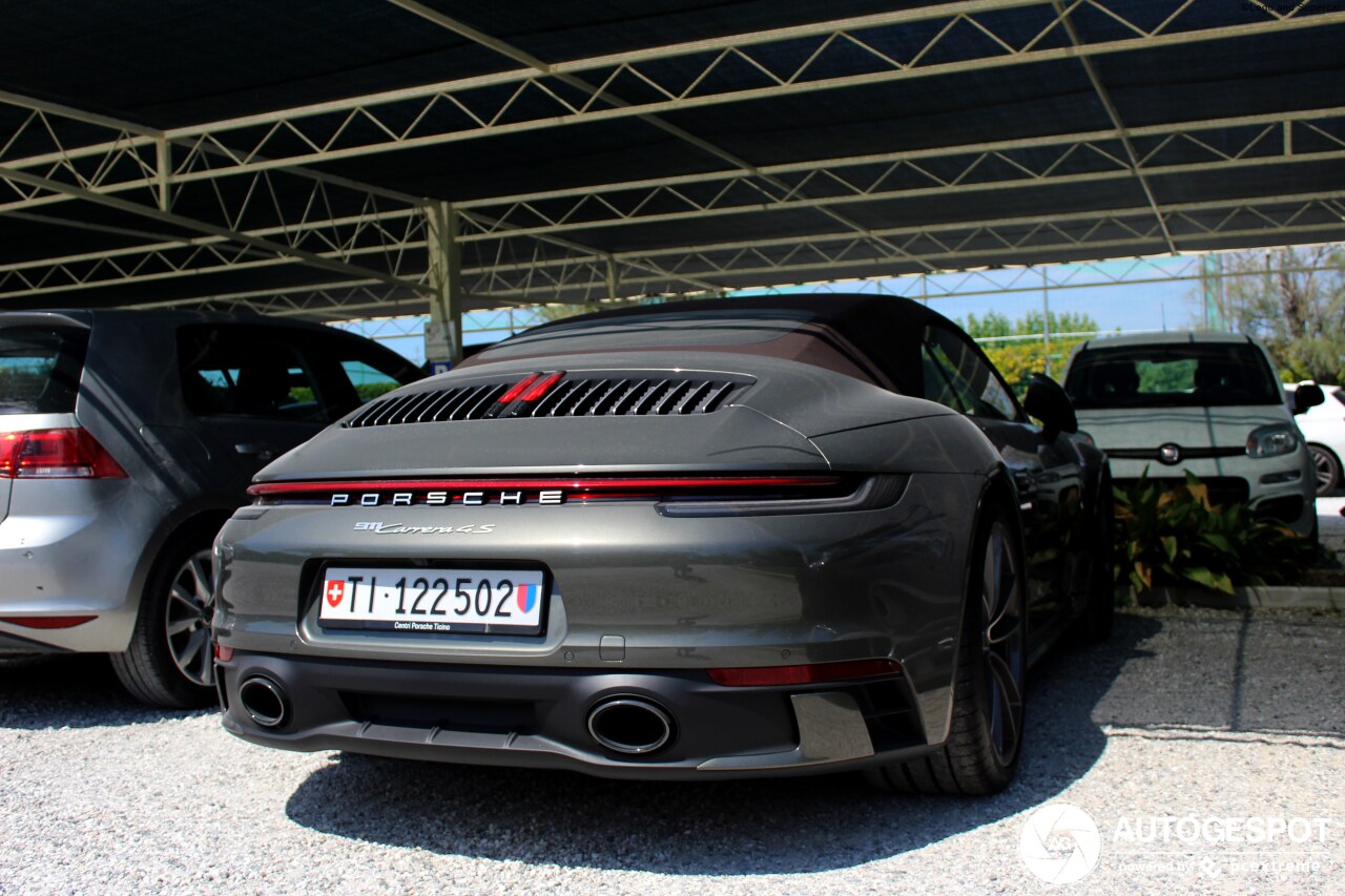 Porsche 992 Carrera 4S Cabriolet