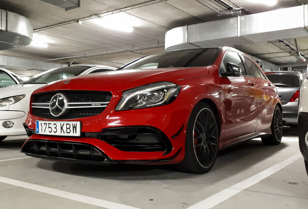 Mercedes-AMG A 45 W176 2015