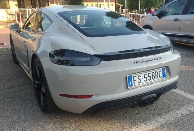 Porsche 718 Cayman GTS