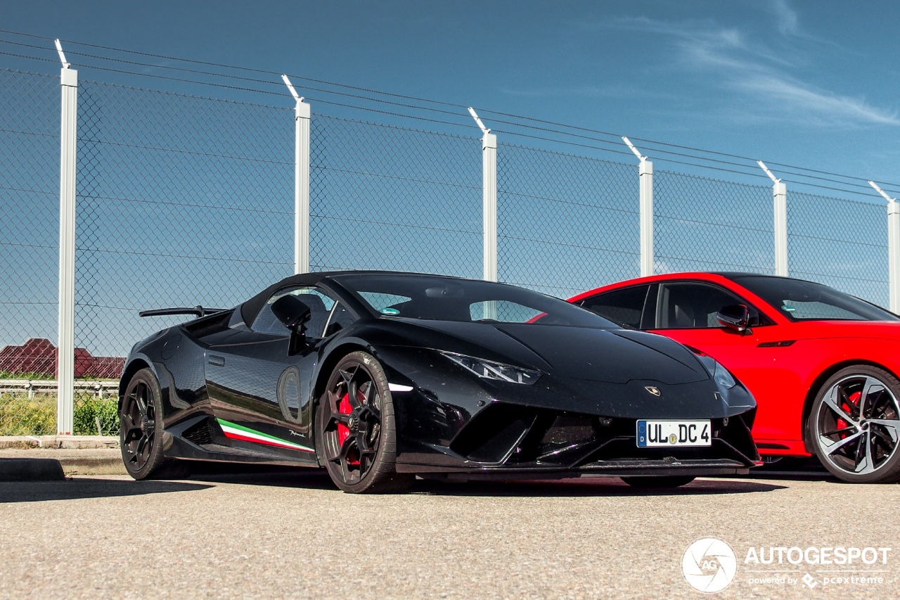 Lamborghini Huracán LP640-4 Performante Spyder