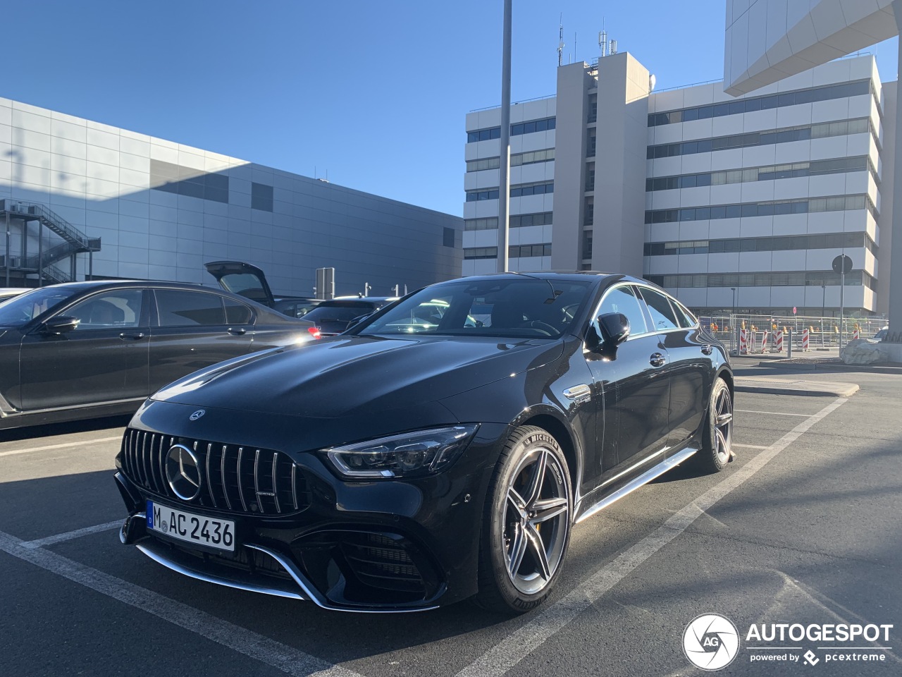 Mercedes-AMG GT 63 S X290