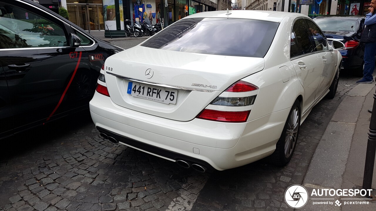 Mercedes-Benz S 63 AMG W221